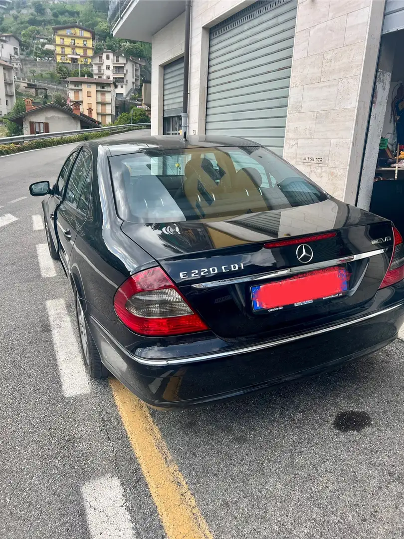 Mercedes-Benz E 220 td cdi Avantgarde automatica Černá - 2