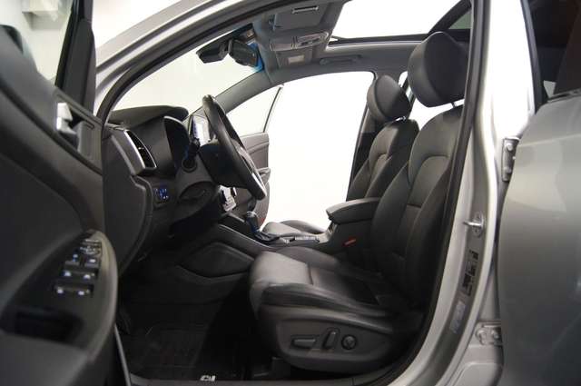 Hyundai TUCSON Premium 2WD|PANO|AHK|SITZLUFT|KEY