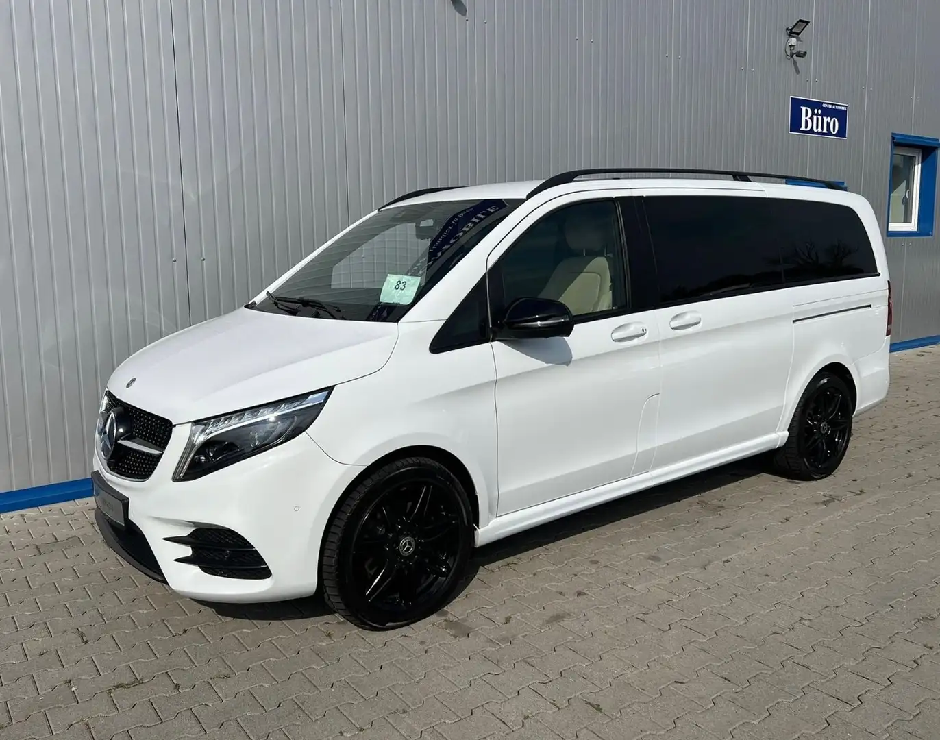 Mercedes-Benz V 300 V300 LANG 4M EXCLUSIVE AMG PANO WEBASTO AIRMATIC Blanc - 1