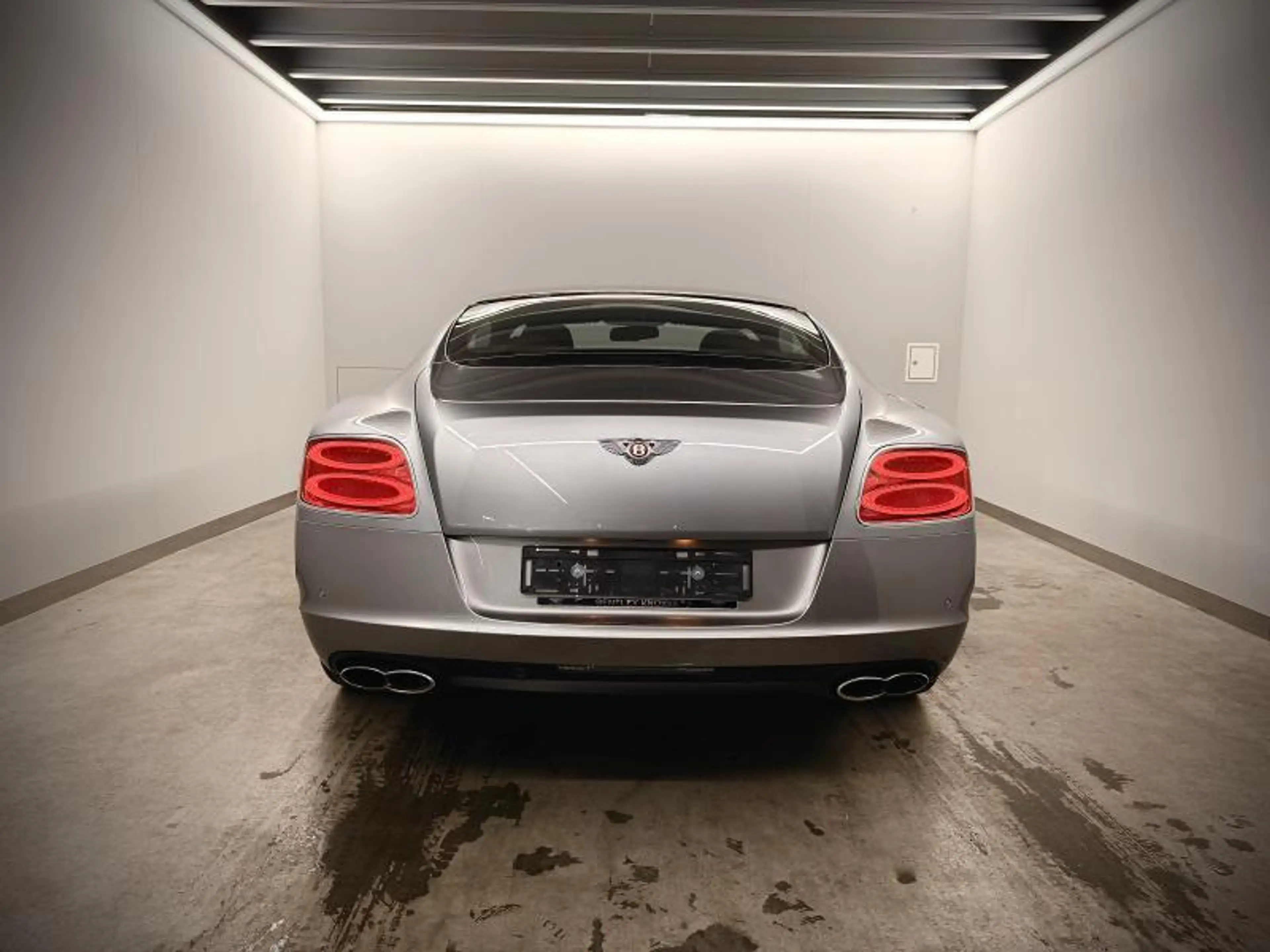 Bentley Continental GT V8 — photo 5