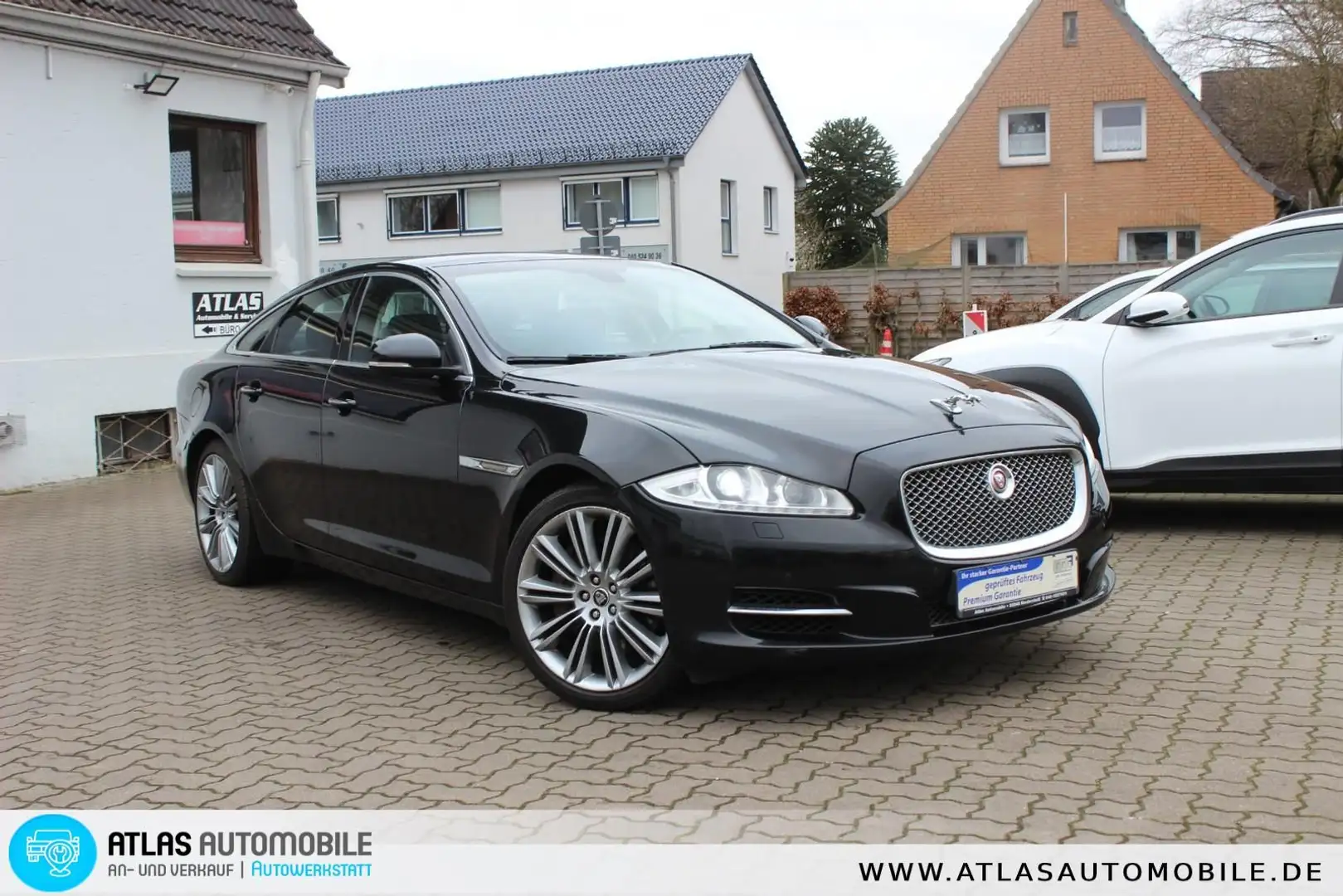 Jaguar XJ Premium Luxury DIGI TACHO+Leder+Navi+Xenon+Pa Schwarz - 1