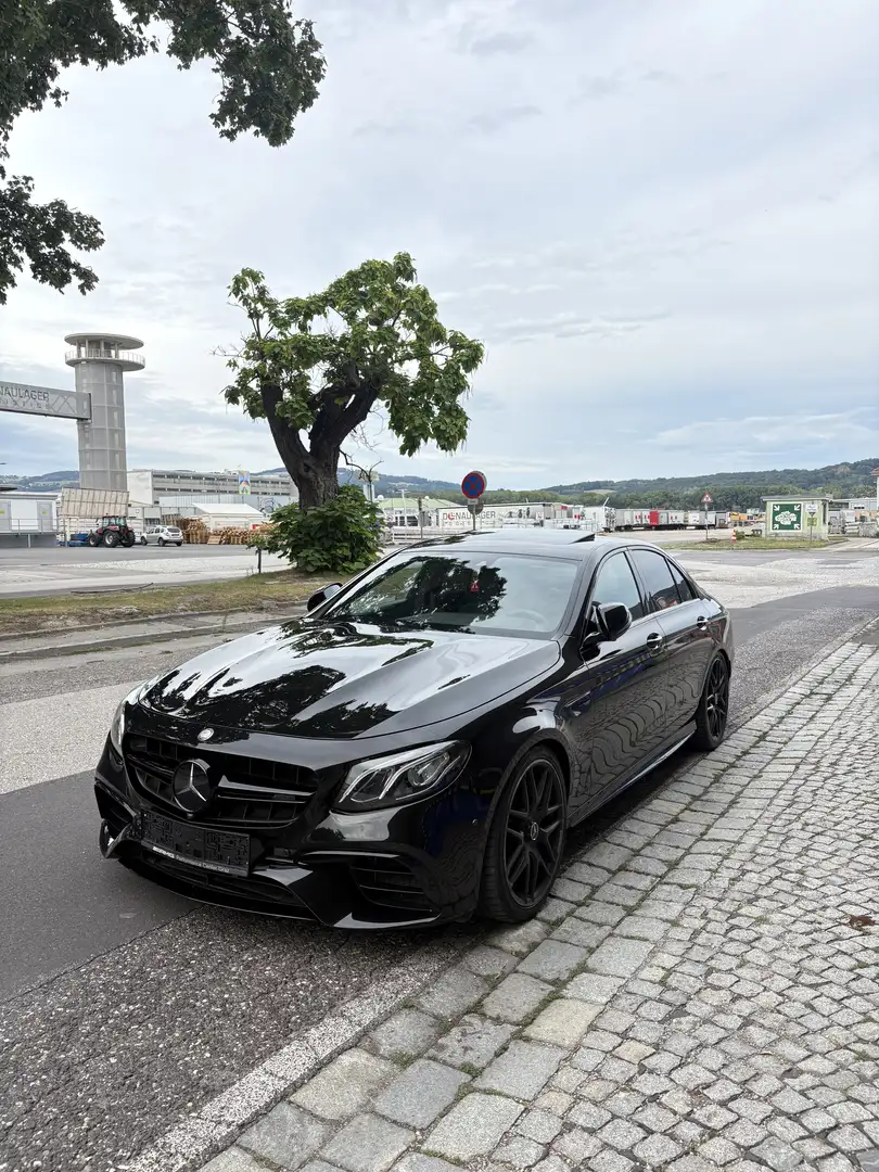 Mercedes-Benz E 63 AMG 63S 4MATIC+ Aut. - 2
