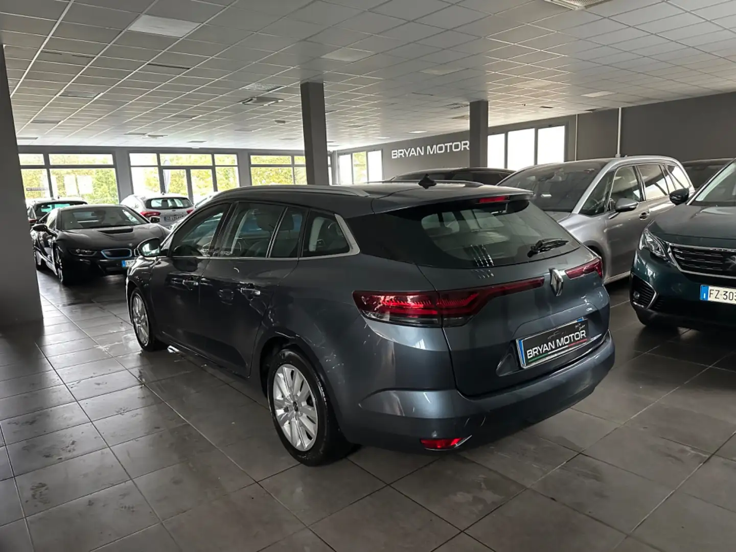 Renault Megane Mégane Sporter Blue dCi 115 CV Business Grigio - 2