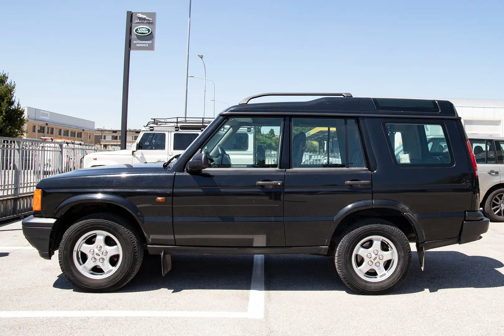 Land Rover Discovery Discovery 5p 2.5 td5 Luxury Head Schwarz - 2