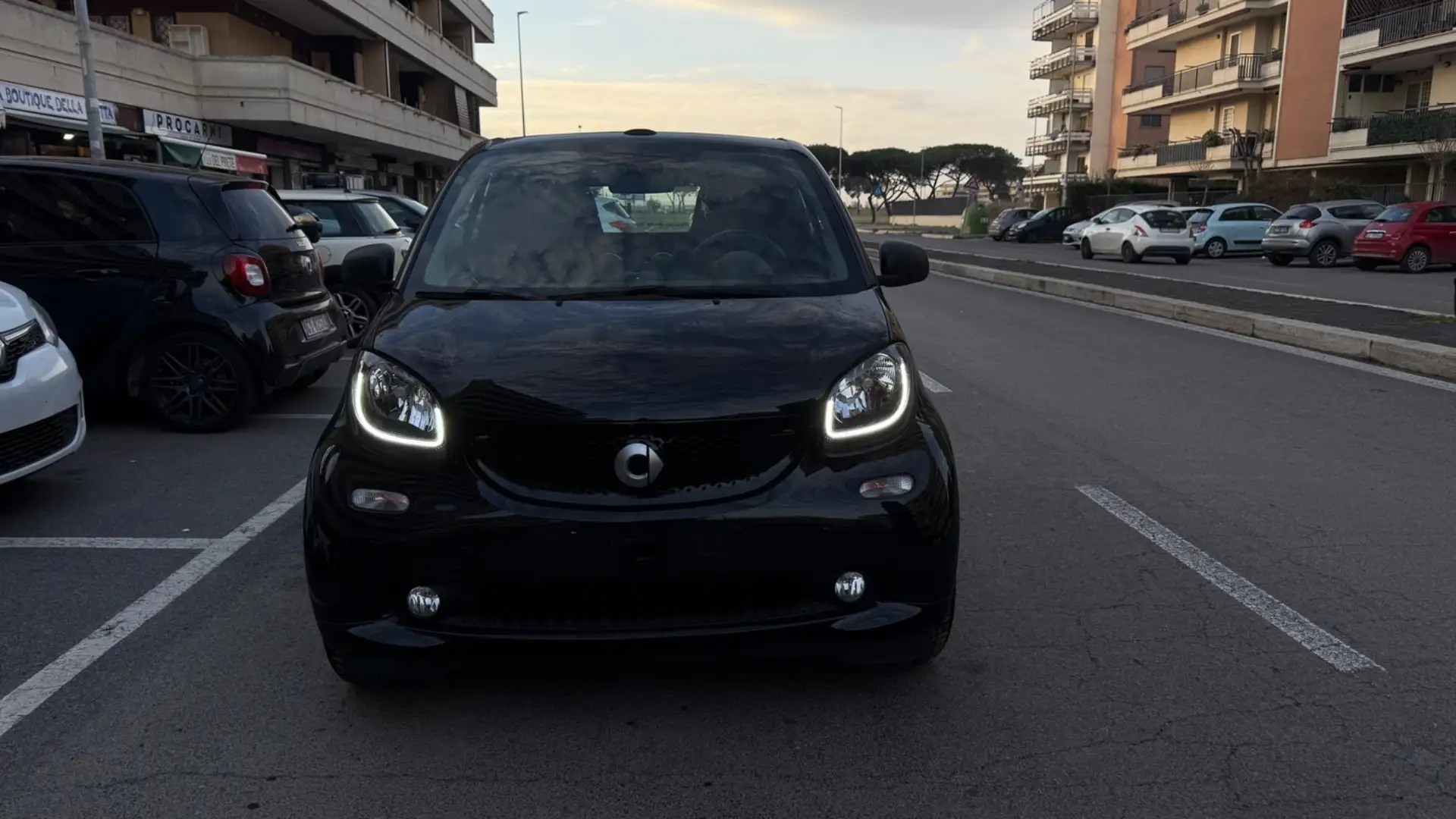 smart forTwo 90 0.9 T twinamic cabrio Passion LED NAVI KAMERA P Nero - 1