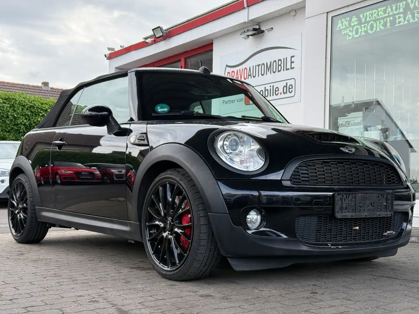MINI John Cooper Works Cabrio /NAVI/LEDER/SHZ/KLIMA Чорний - 2