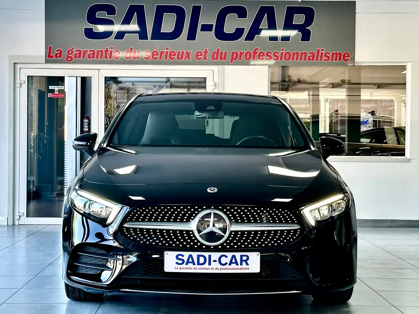 Mercedes-Benz A 180 d 116cv - AMG LINE EDITION Zwart - 2