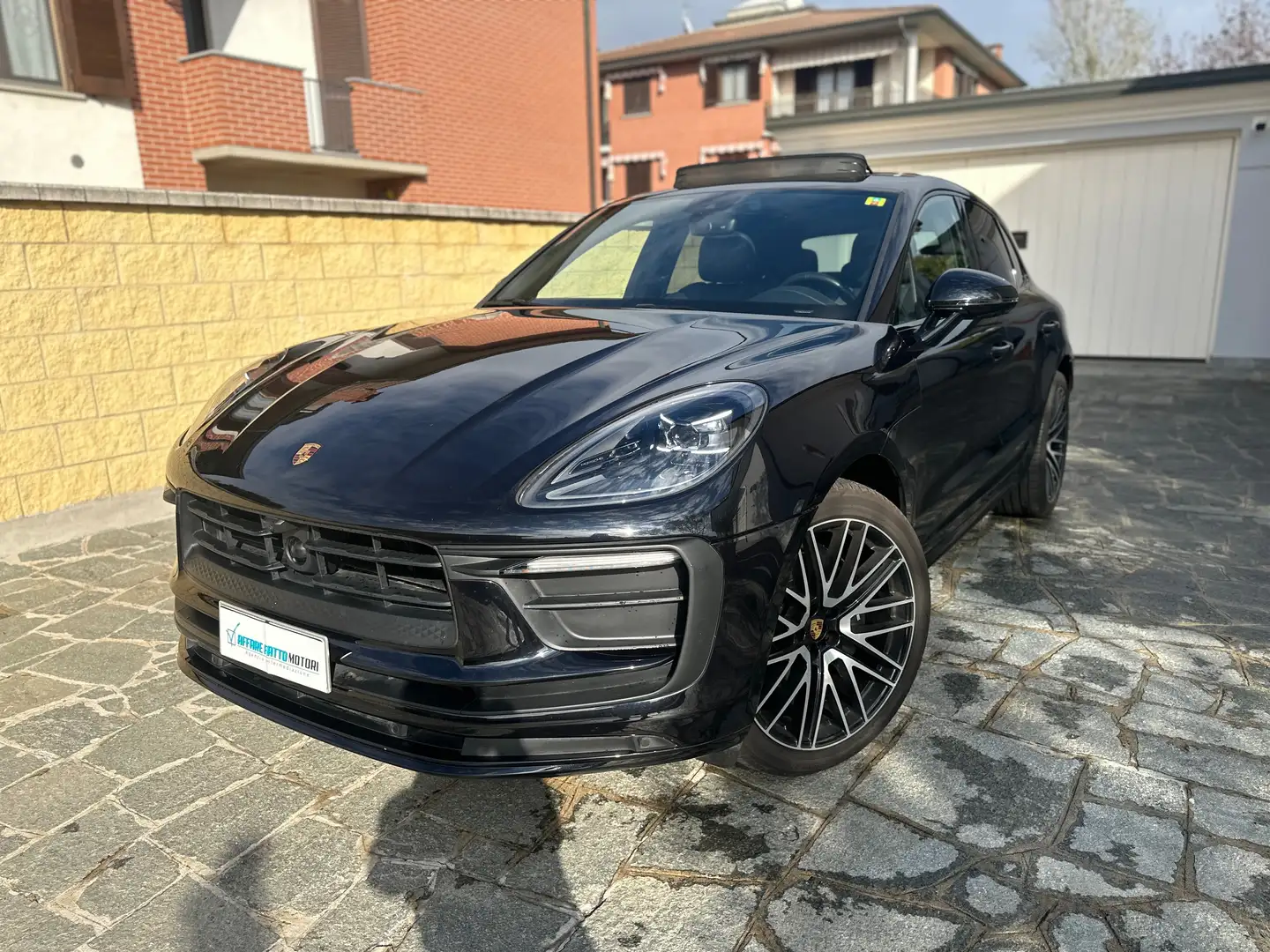 Porsche Macan 2.0 T 265cv pdk SOSPENSIONI PNEUMA TETTO 21 CHRONO Nero - 1
