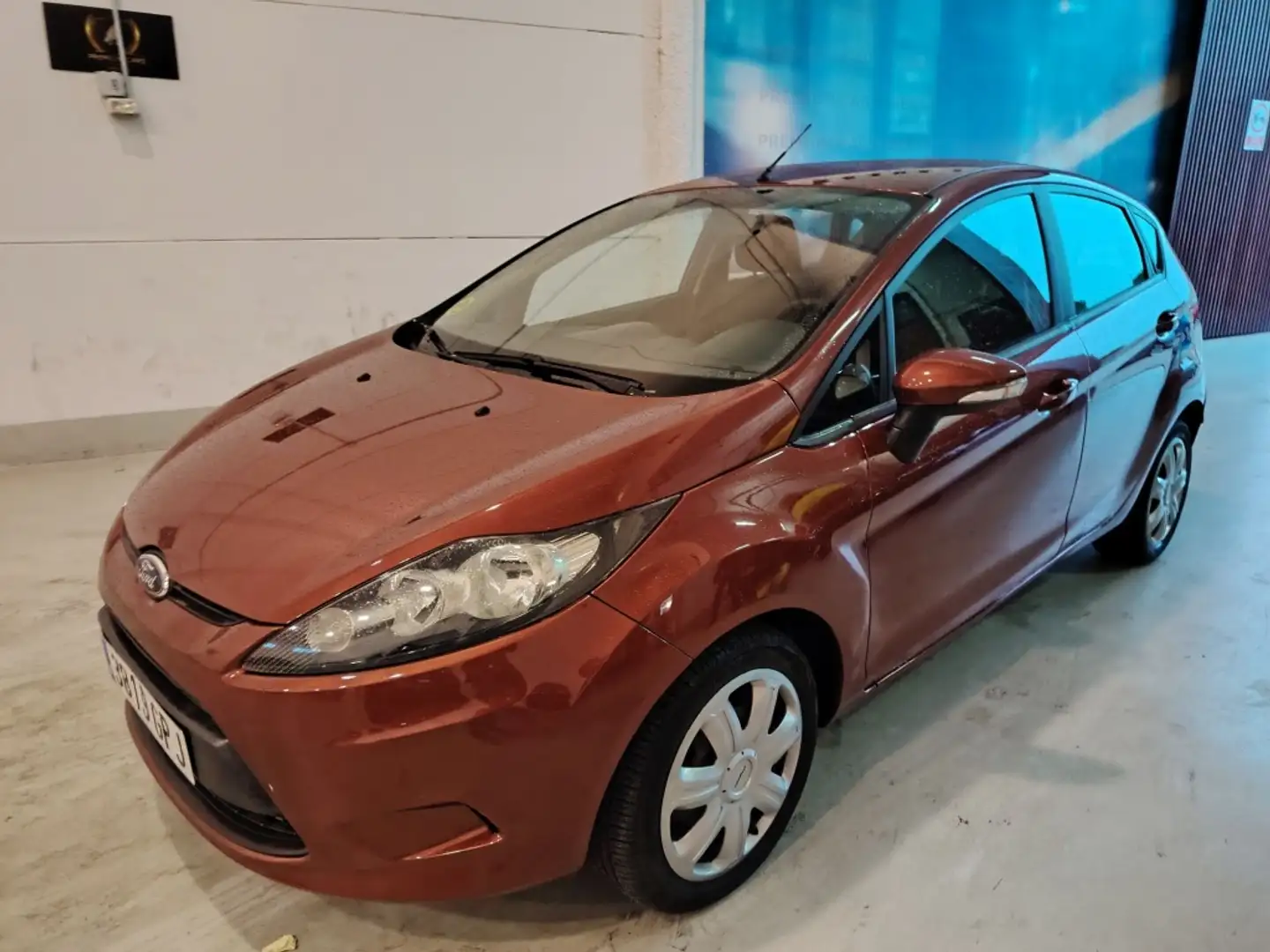 Ford Fiesta 1.4TDCI Ambiente Burdeos - 1