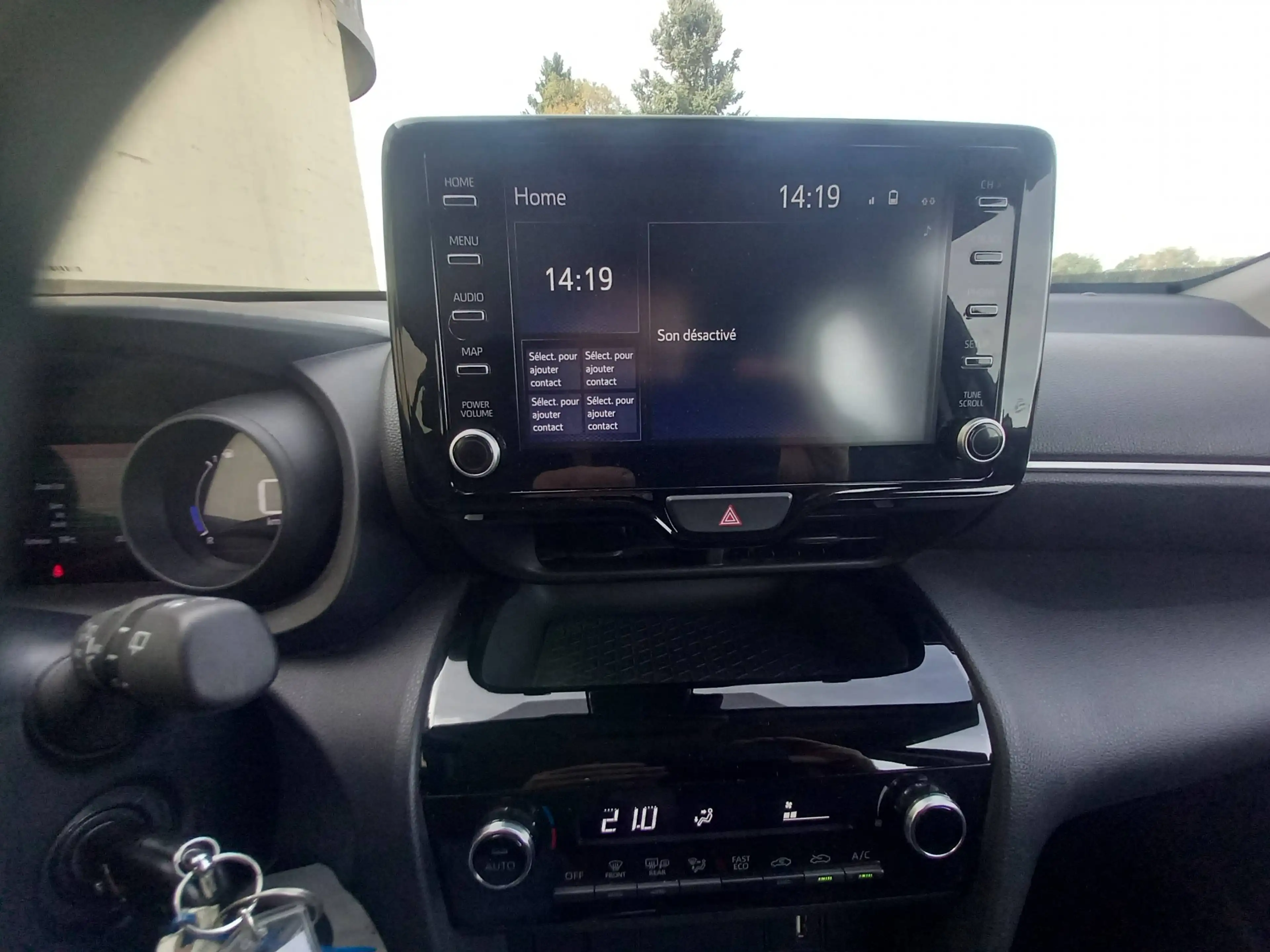 Toyota Yaris Cross Dynamic 1.5 HSD — photo 12