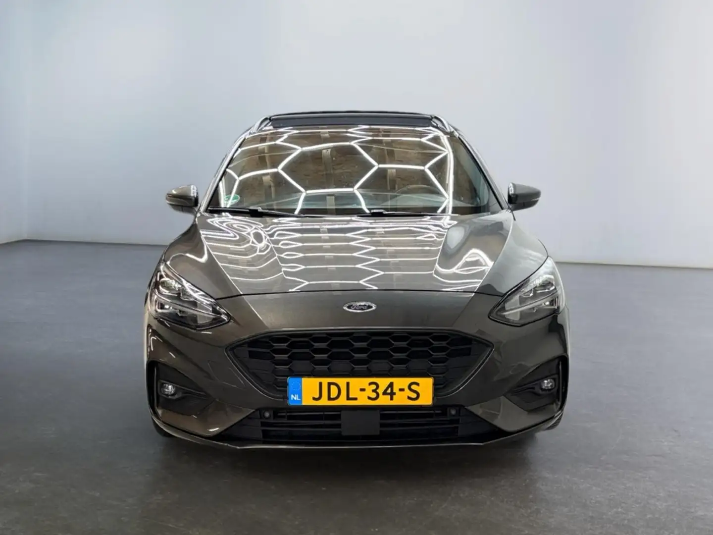 Ford Focus Wagon 1.5 EcoB. ST Line | Panoramadak | B&O Audio Grijs - 2