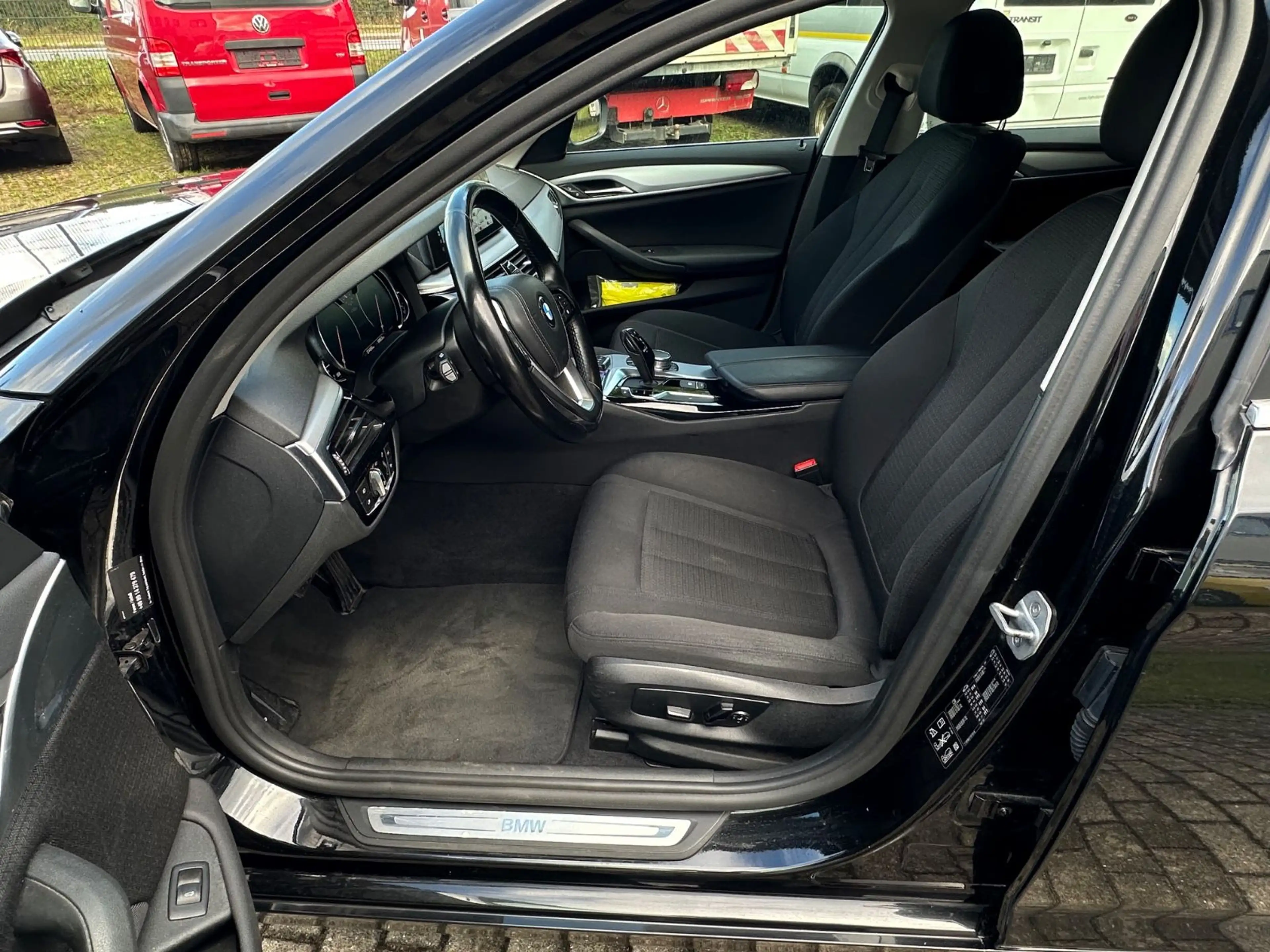 BMW 530 5 Touring 530 d xDrive Allrad — photo 13