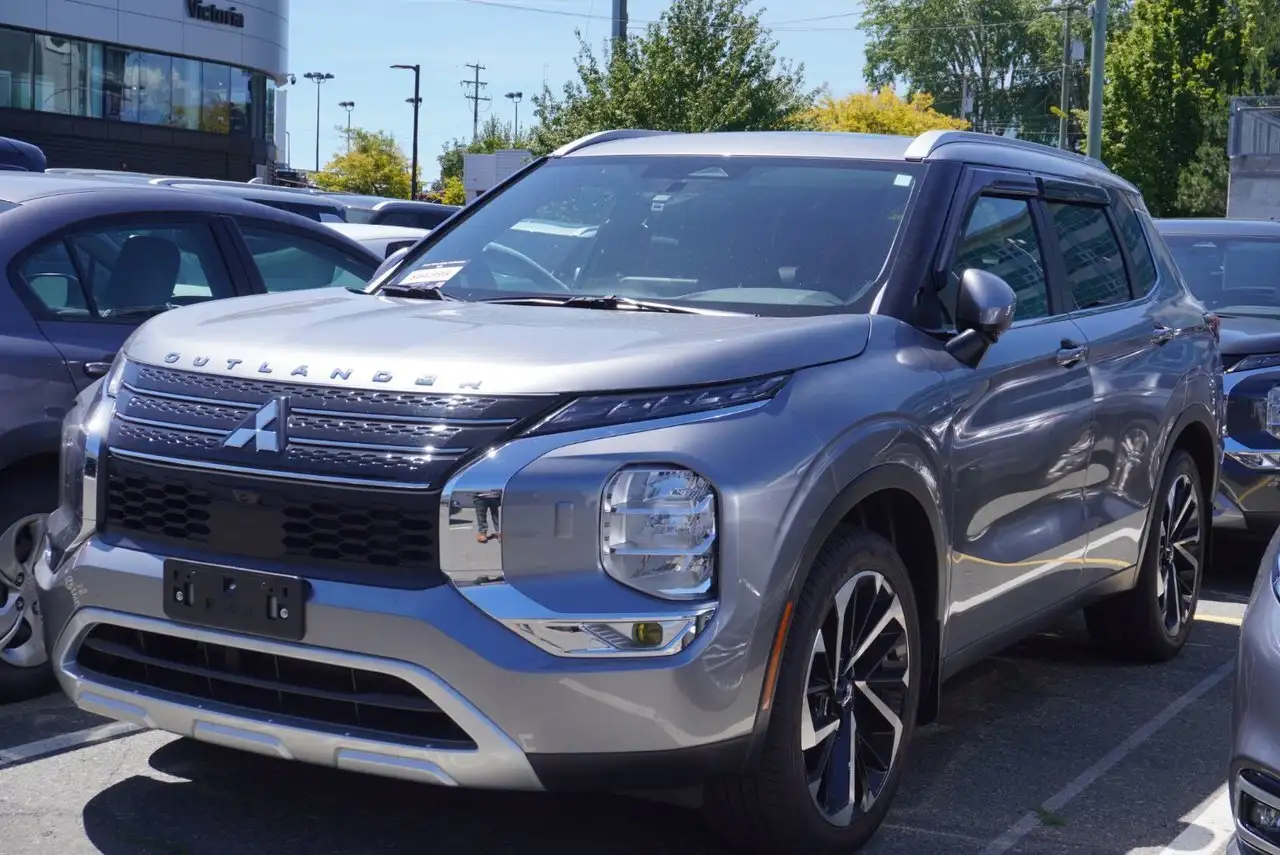 2024 Mitsubishi Outlander