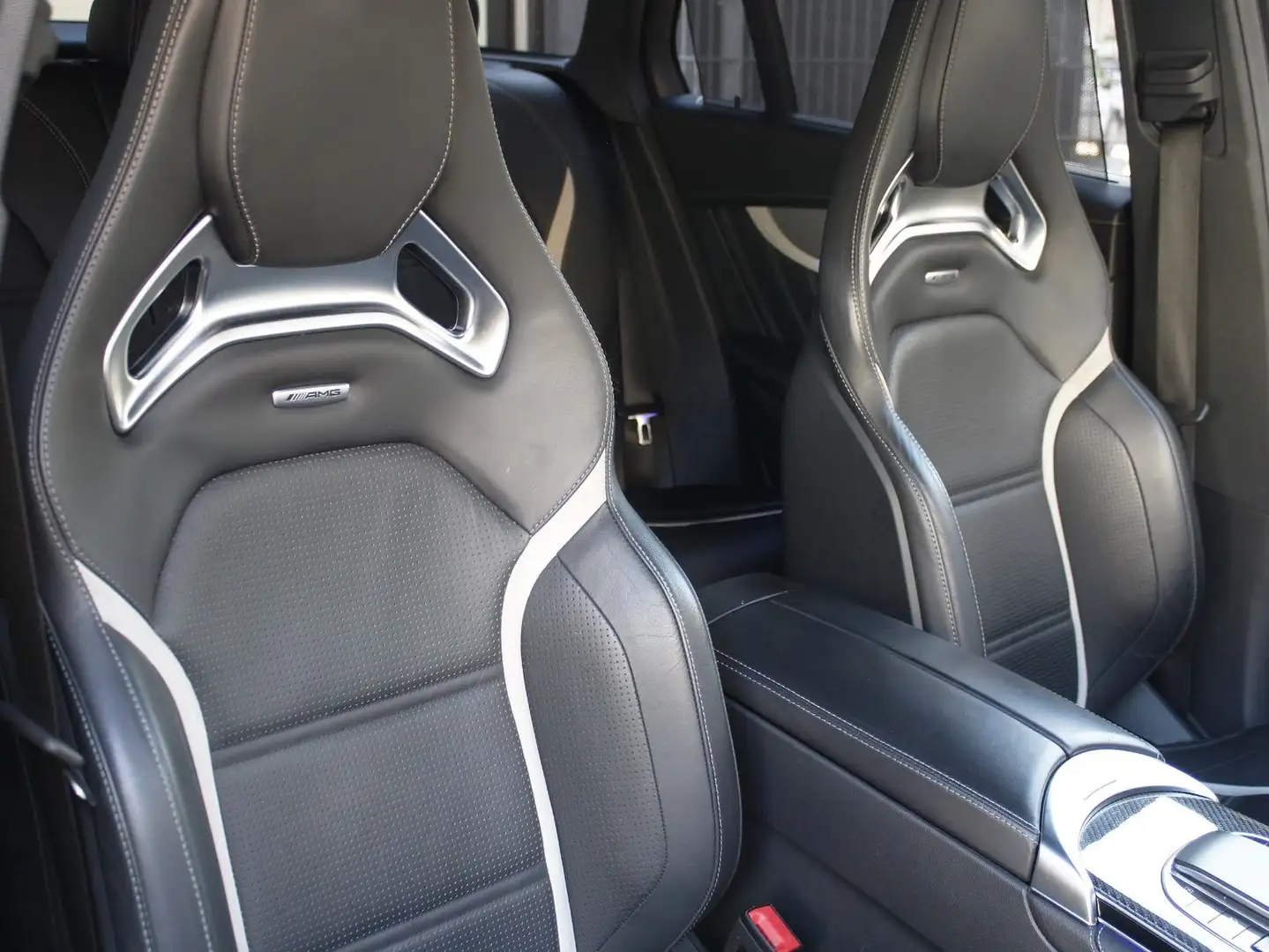 Mercedes-Benz GLC 63 AMG GLC63 S AMG PERFORMANCE *KERAMiK*CARBON*SCHALEN* Schwarz - 1