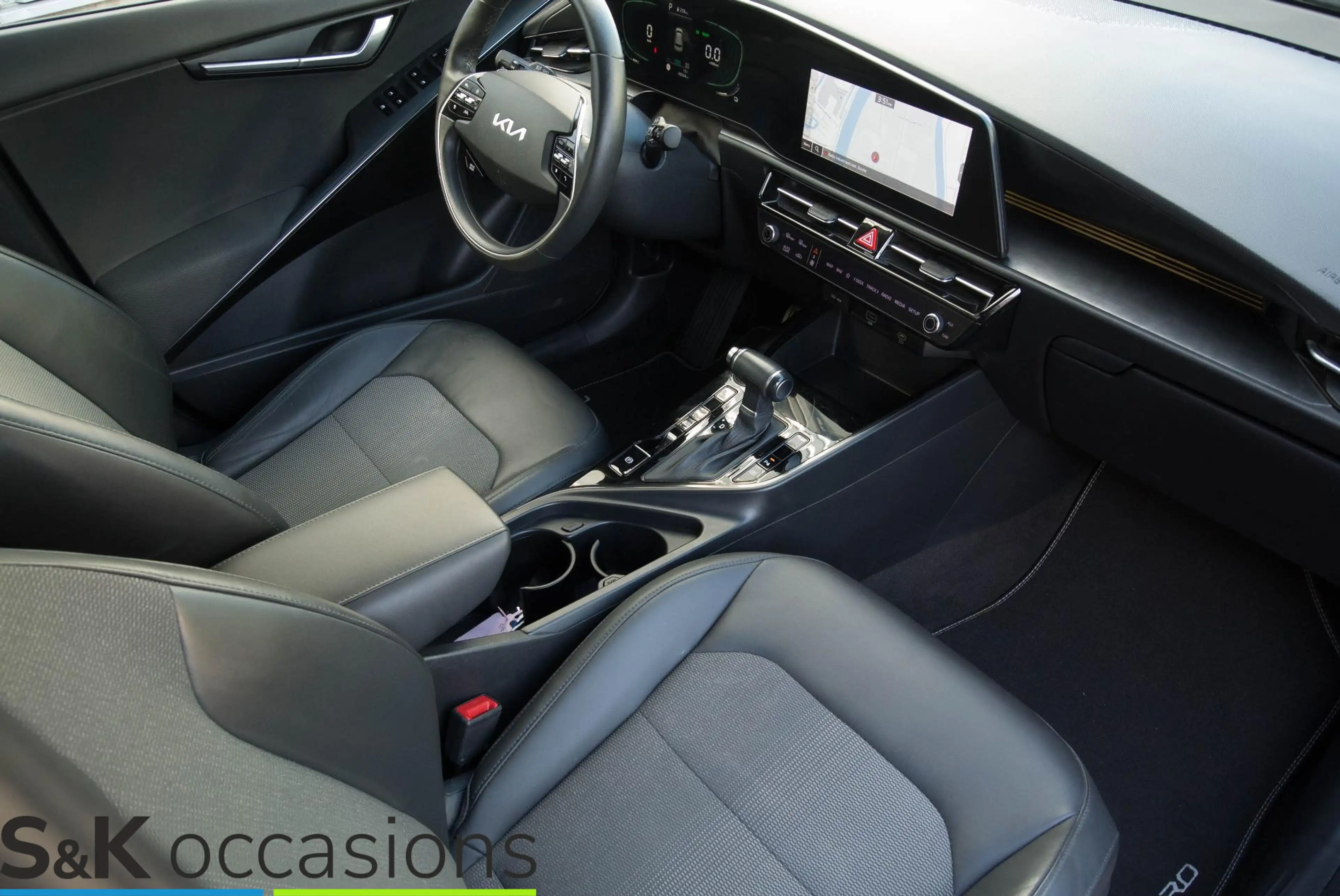 Kia Niro 1.6 GDi Hybrid DynamicLine — photo 3