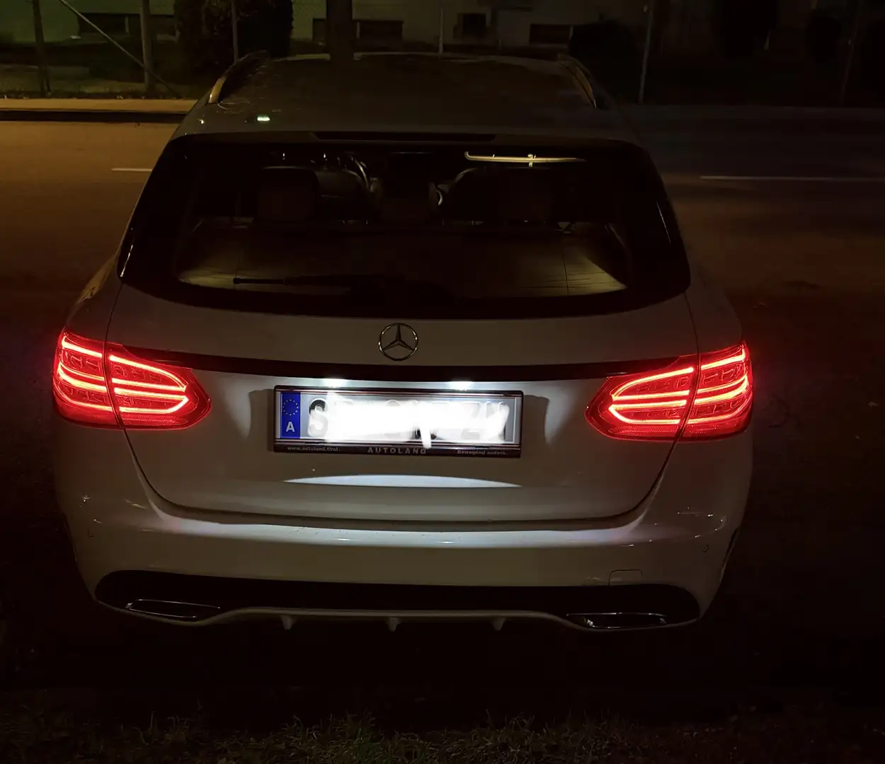 Mercedes-Benz C 220 C 220 d T 4MATIC Austria Edition AMG Line Aut. Austria Edition AMG Line Weiß - 2