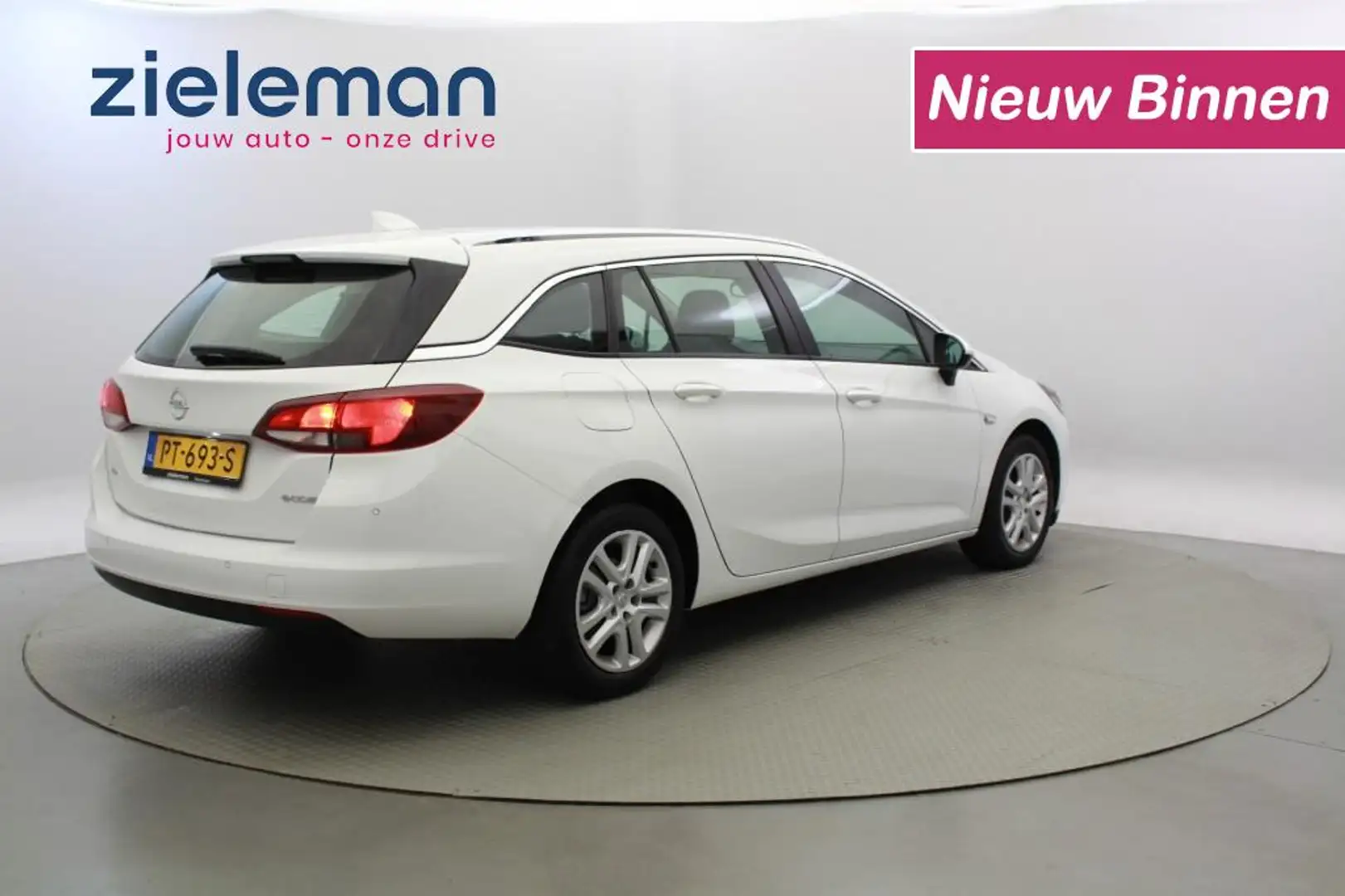 Opel Astra 1.6 CDTI Sports Tourer Online Edition Wit - 2