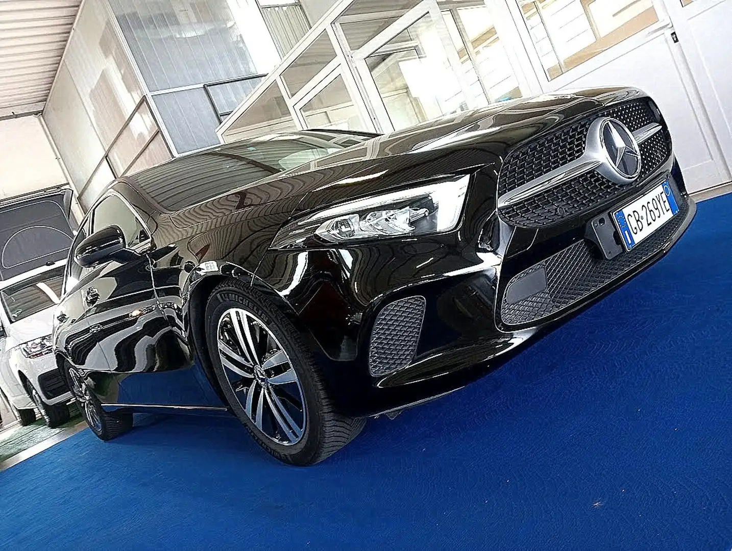 Mercedes-Benz A 180 d SPORT AUT CAMERA LED CARPLAY PRONTA CONS Noir - 2