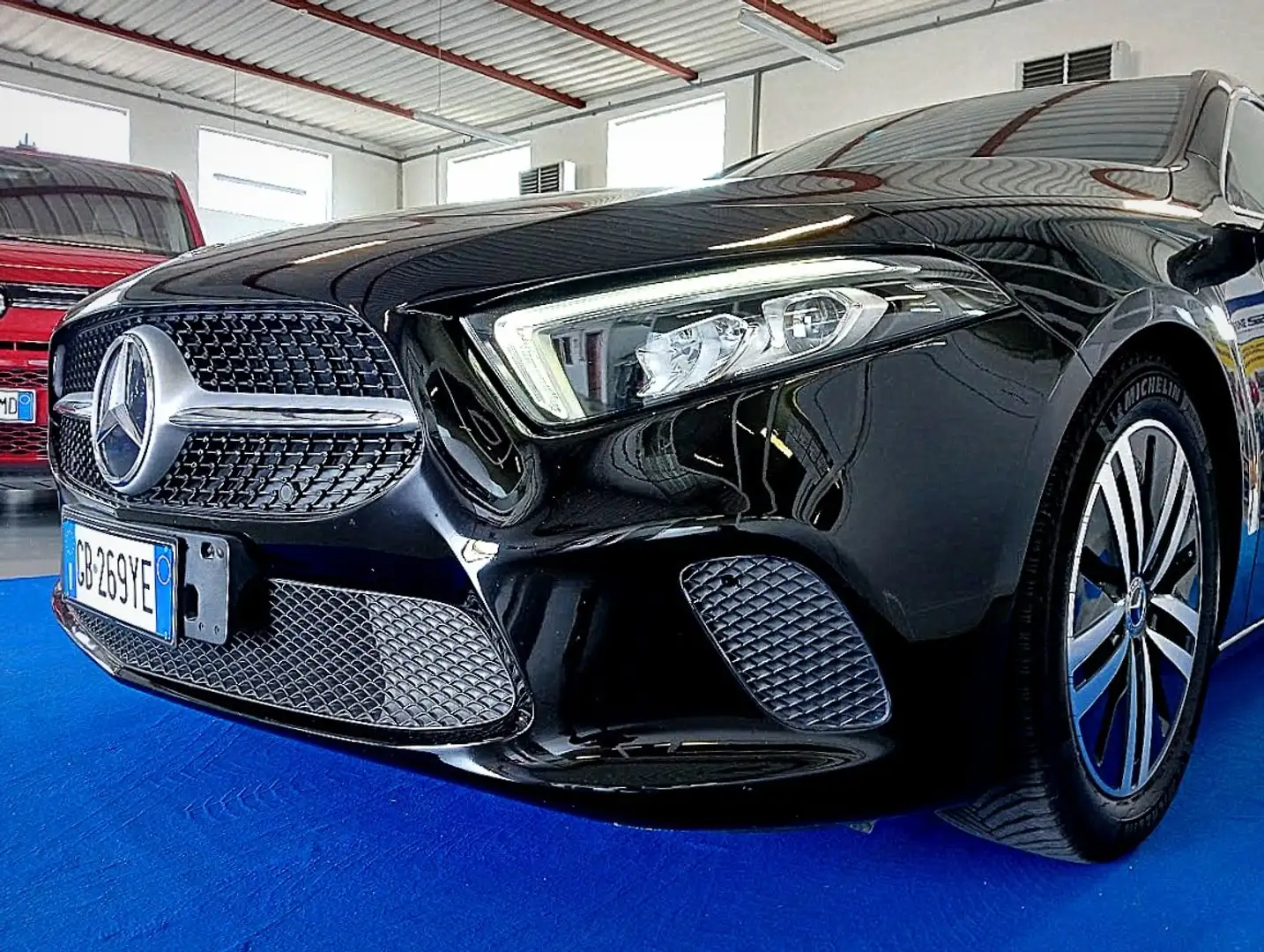 Mercedes-Benz A 180 d SPORT AUT CAMERA LED CARPLAY PRONTA CONS Noir - 1