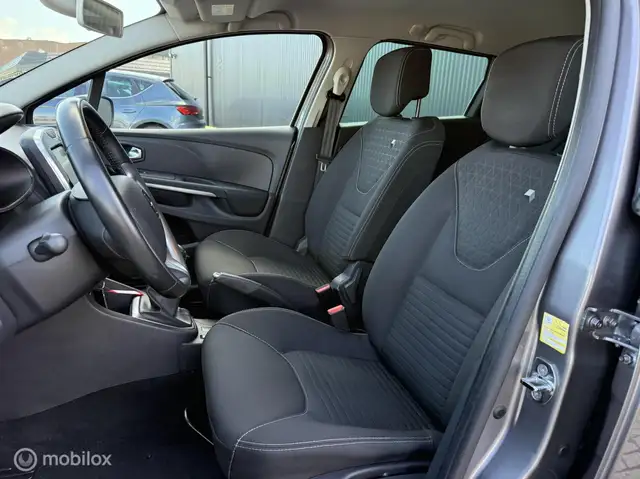 Renault Clio view 4