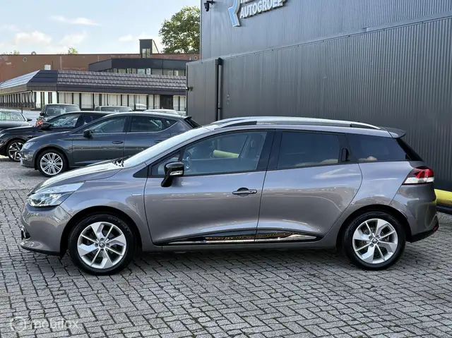 Renault Clio view 7