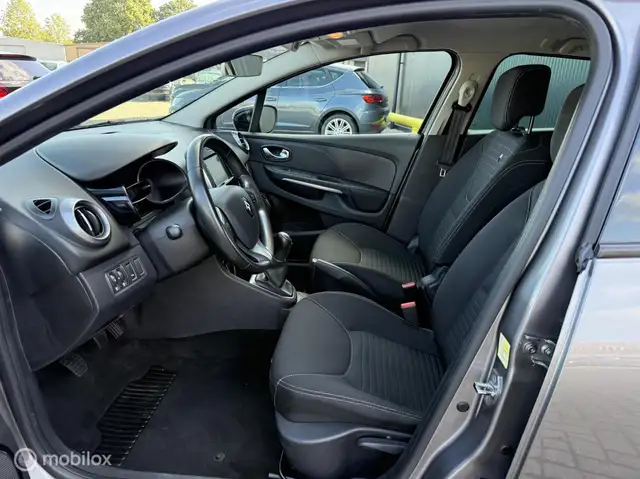 Renault Clio view 10