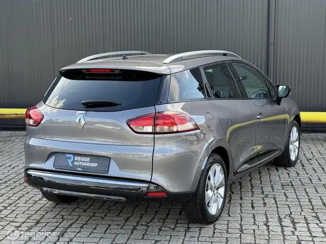 Renault Clio view 3