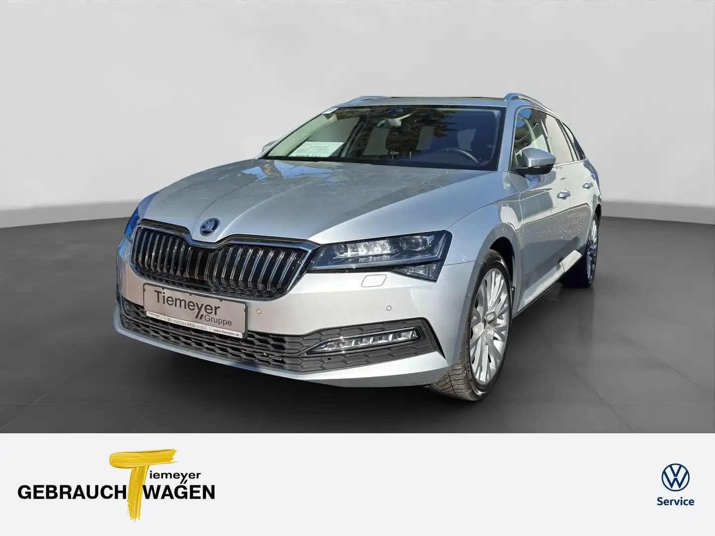 Skoda Superb Combi 2.0 TSI DSG STYLE PANO LM18 NAVI DA Silber - 1