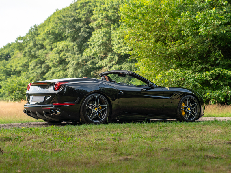 Ferrari California 3.9 T HELE | Lift | Camera | Full carbon — photo 4
