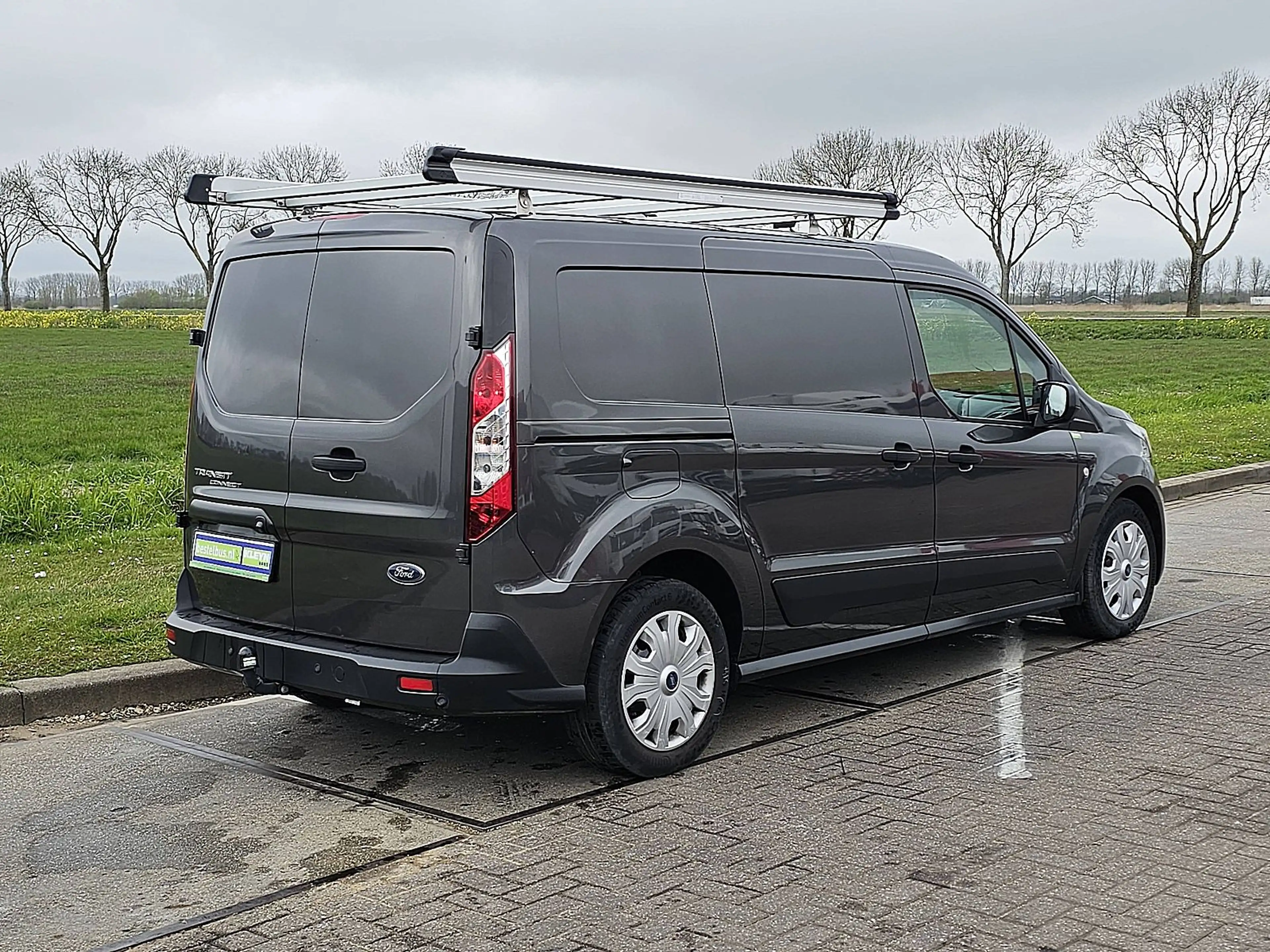 Ford Transit Connect 1.5 L2 3 Zits Navi — photo 3