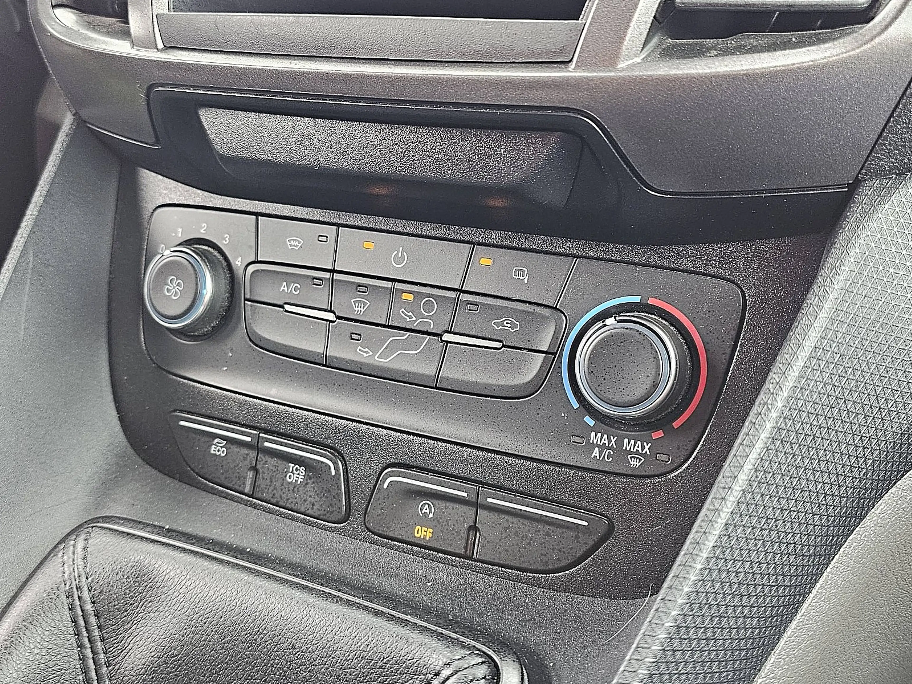 Ford Transit Connect 1.5 L2 3 Zits Navi — photo 10