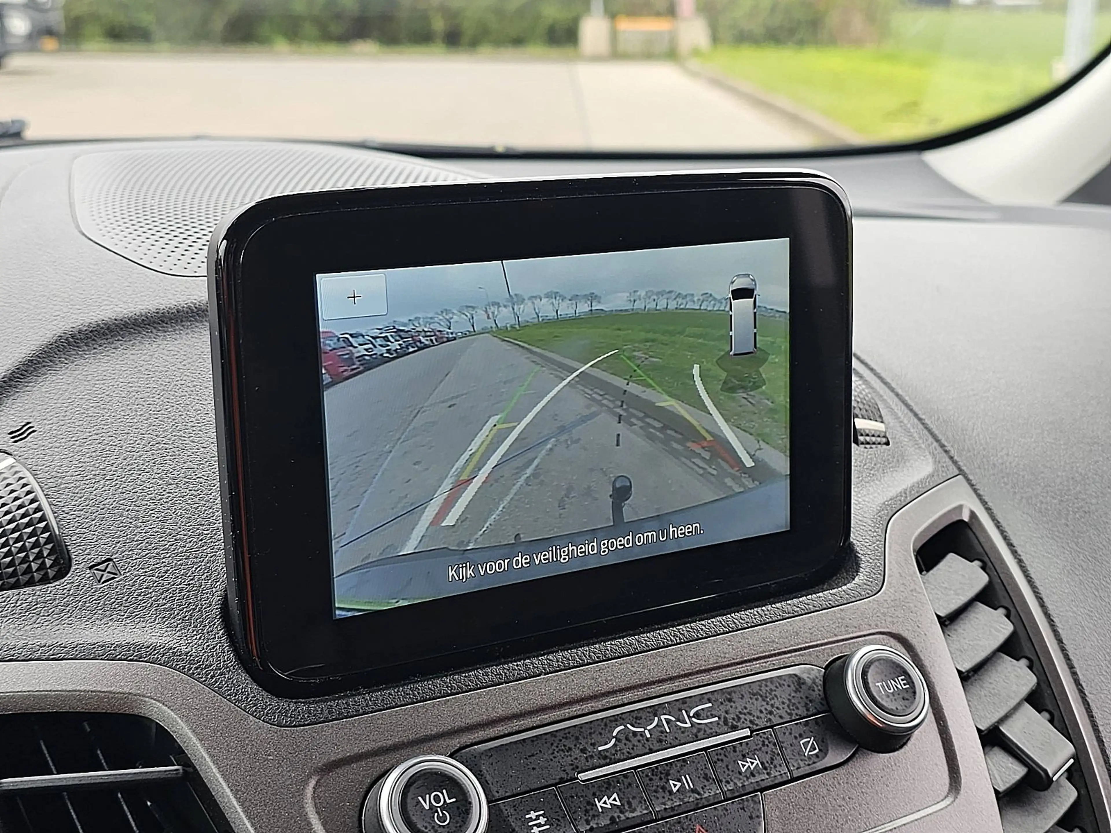 Ford Transit Connect 1.5 L2 3 Zits Navi — photo 17