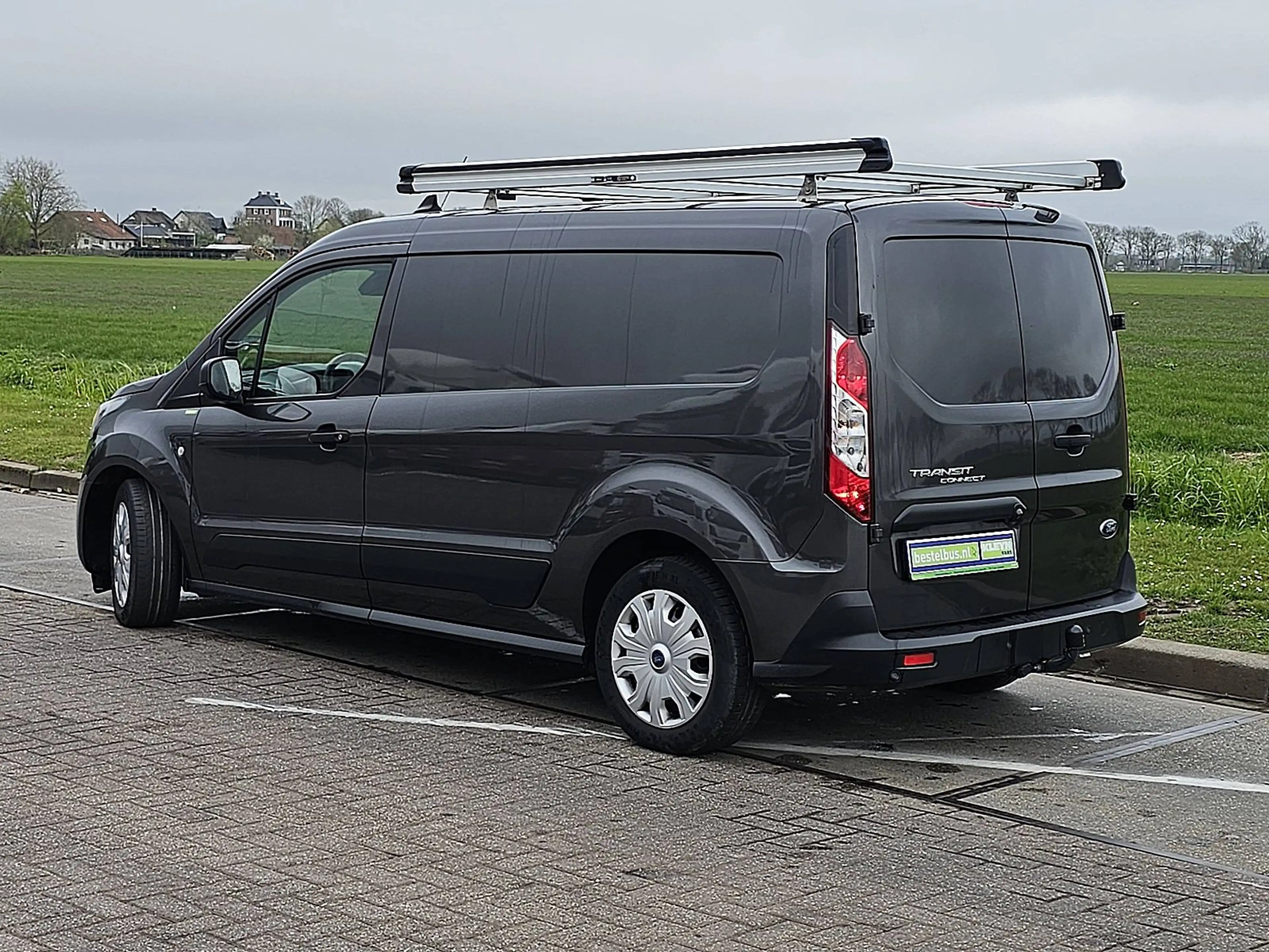Ford Transit Connect 1.5 L2 3 Zits Navi — photo 6