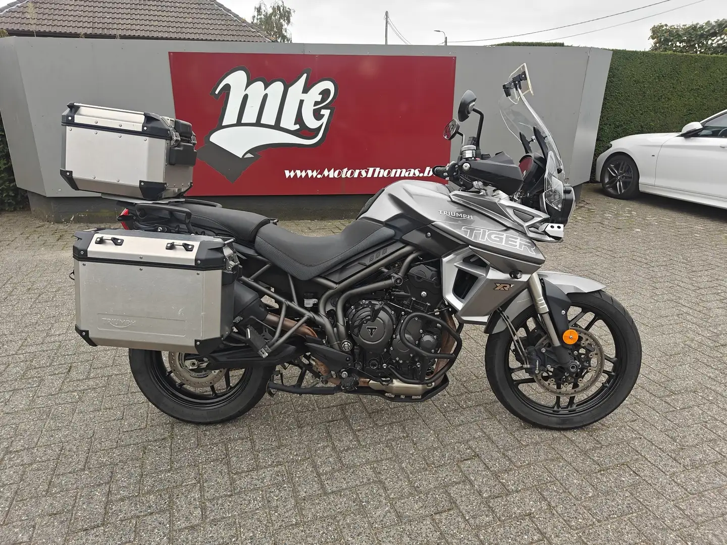 Triumph Tiger 800 XRT Gris - 2