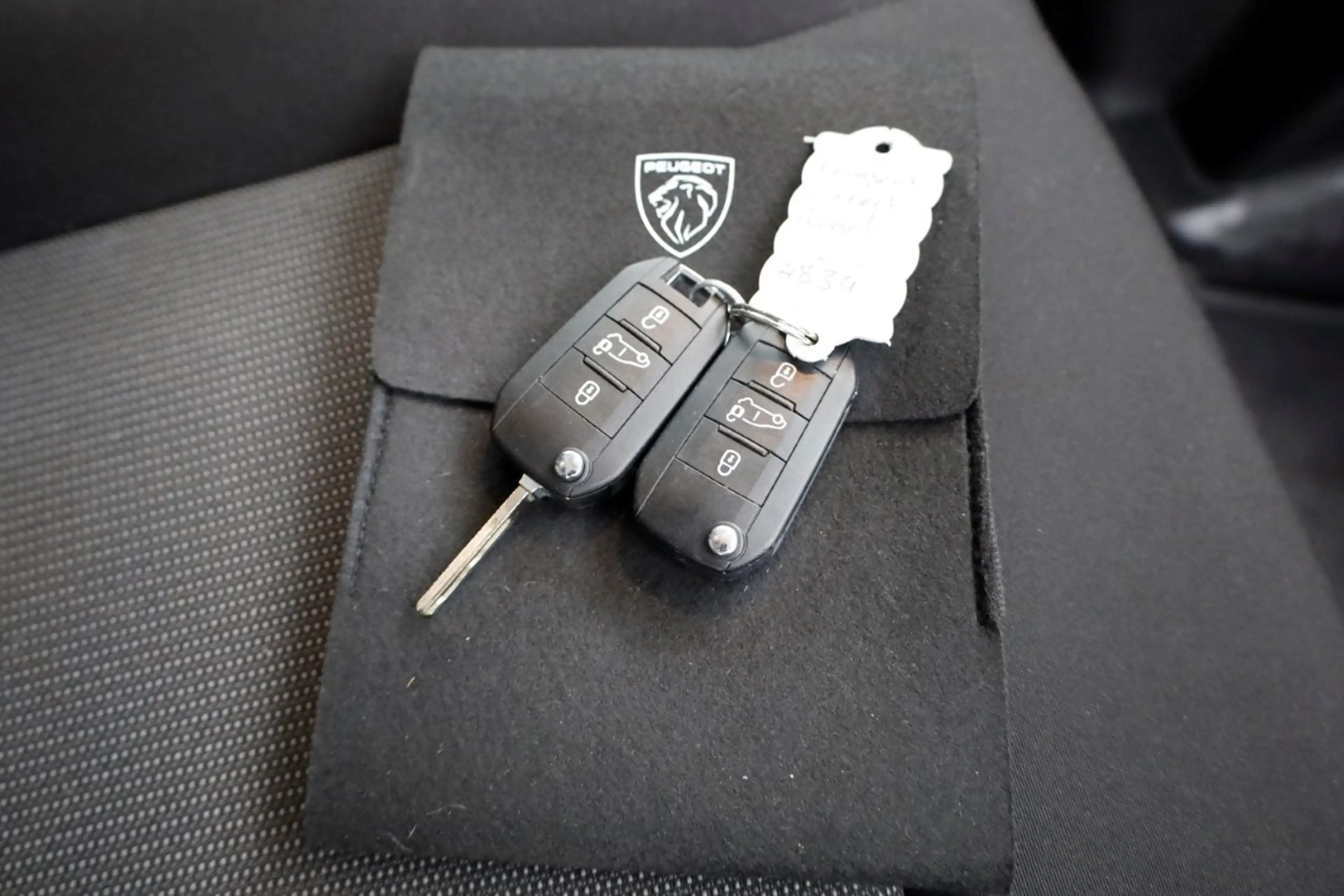 Peugeot Expert 2.0 BlueHDi 145pk S&S L3 D.C. Automaat 2x Schuifde — photo 5