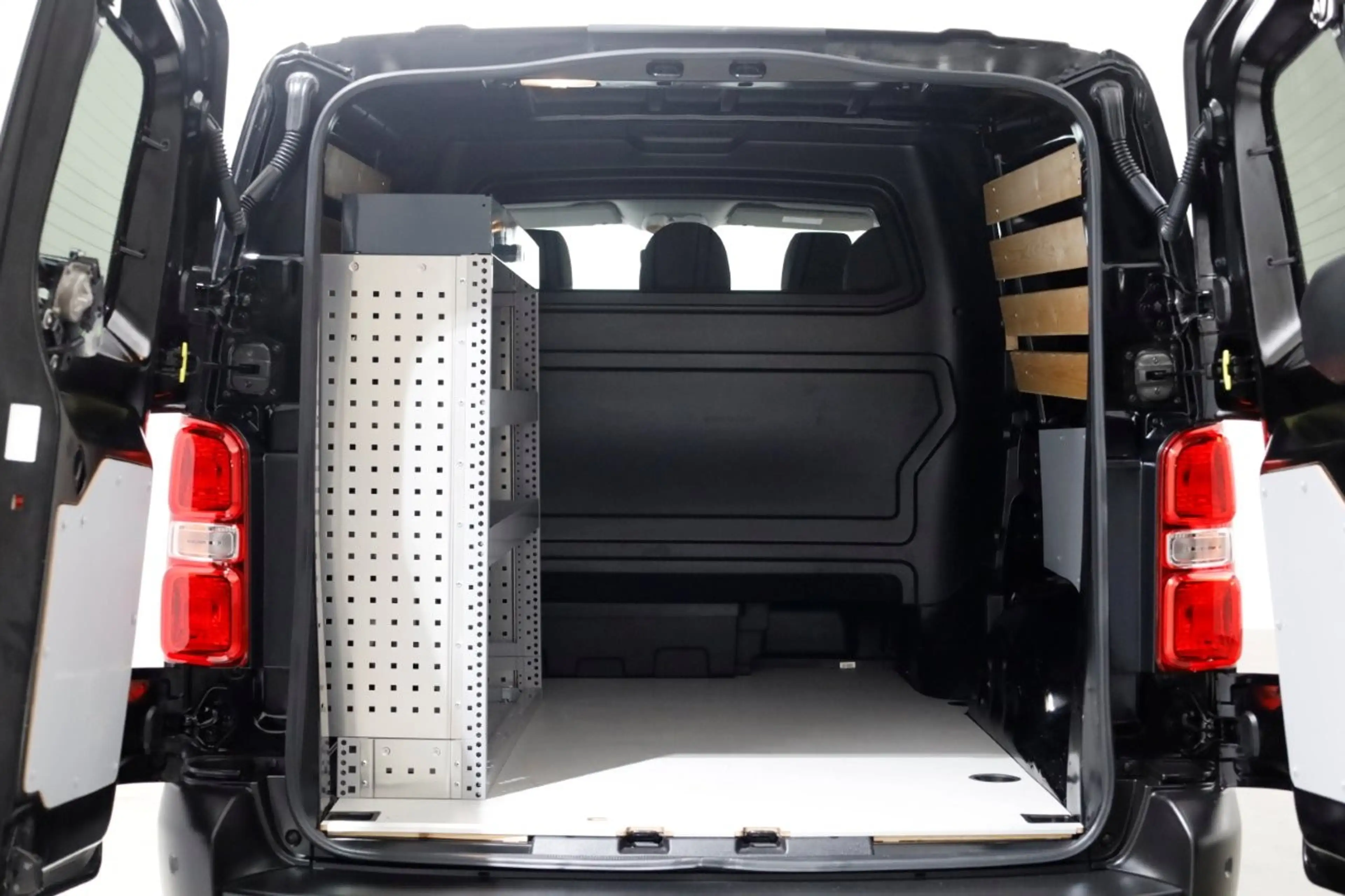Peugeot Expert 2.0 BlueHDi 145pk S&S L3 D.C. Automaat 2x Schuifde — photo 4