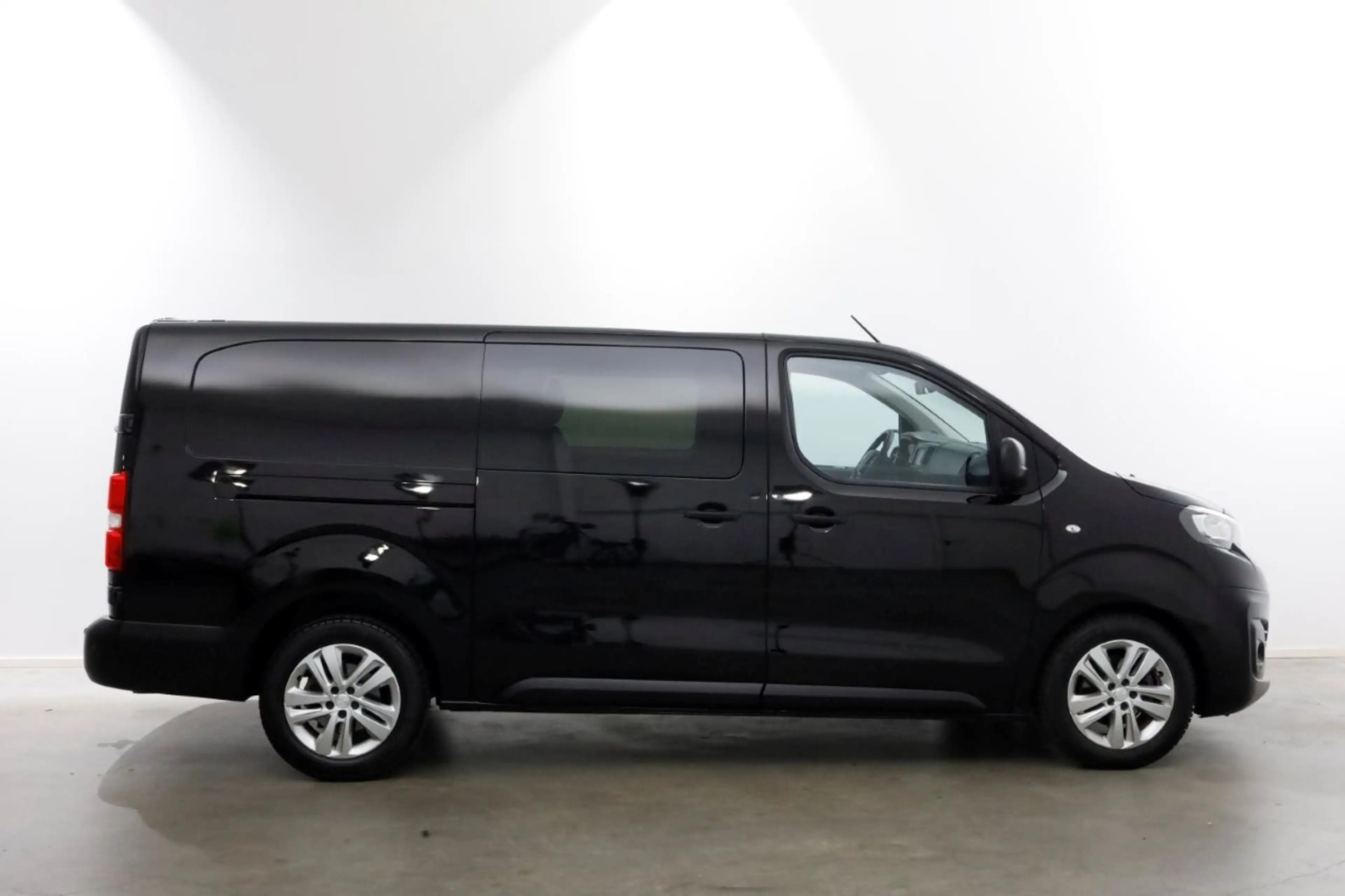 Peugeot Expert 2.0 BlueHDi 145pk S&S L3 D.C. Automaat 2x Schuifde — photo 10
