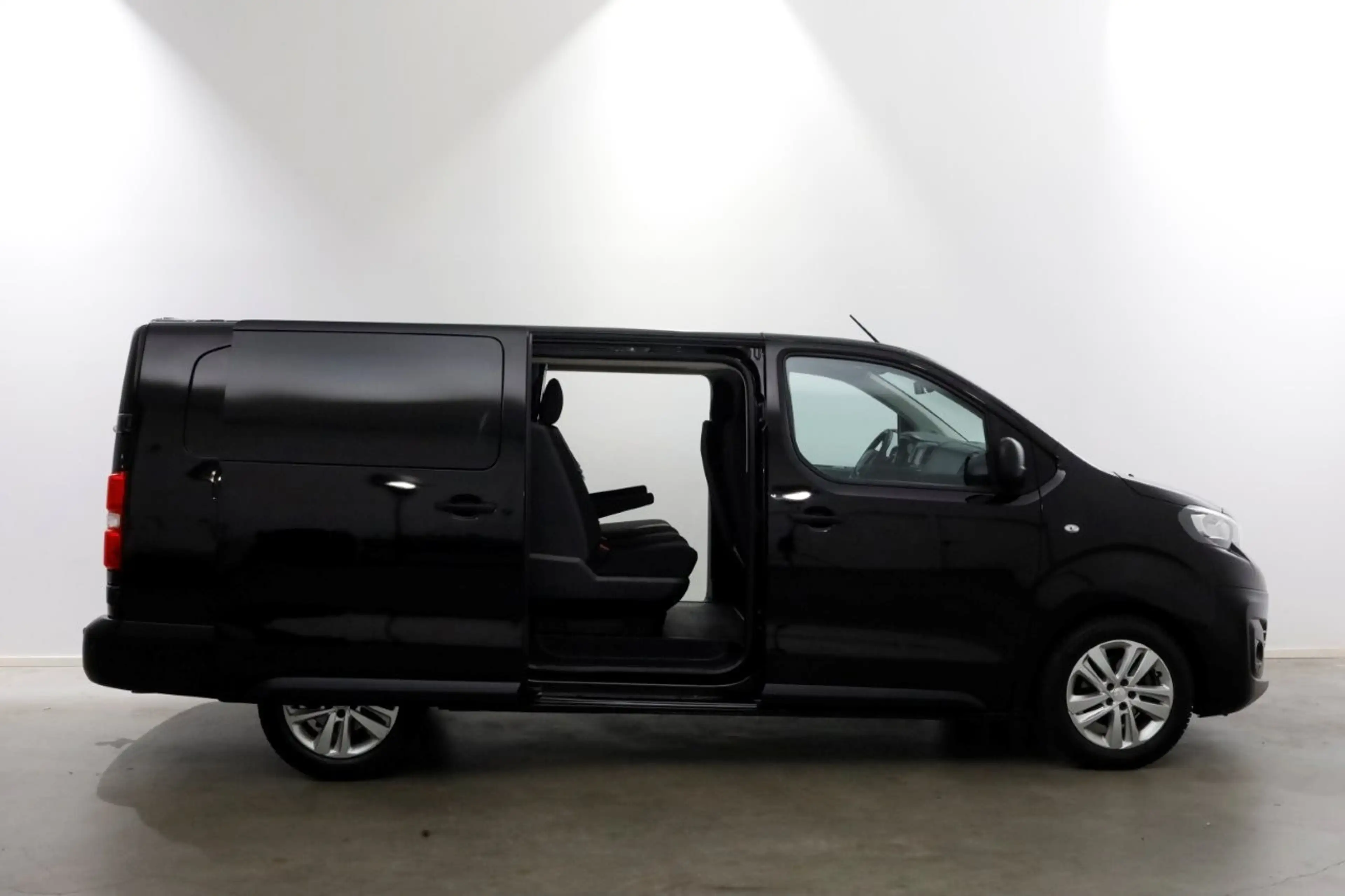 Peugeot Expert 2.0 BlueHDi 145pk S&S L3 D.C. Automaat 2x Schuifde — photo 11