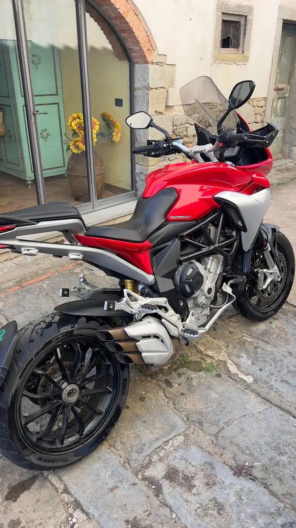 MV Agusta Turismo Veloce 800 Rosso - 2