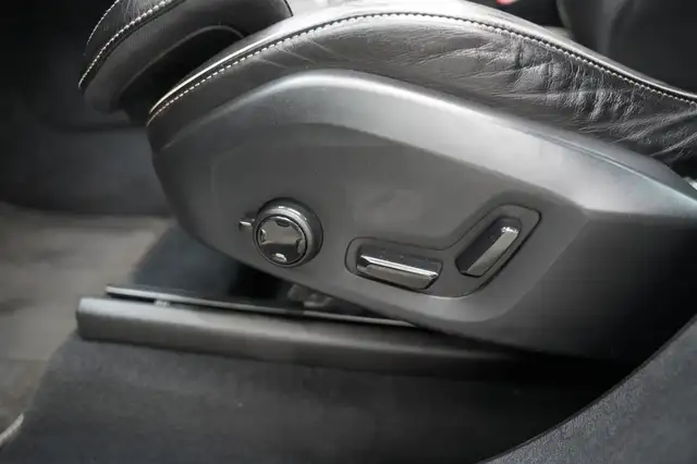 Volvo XC90 view 15