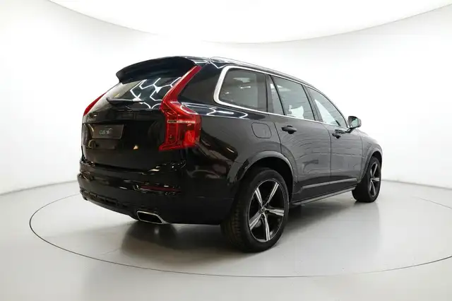 Volvo XC90 view 6