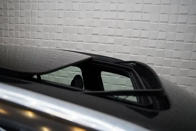 Volvo XC90 view 9