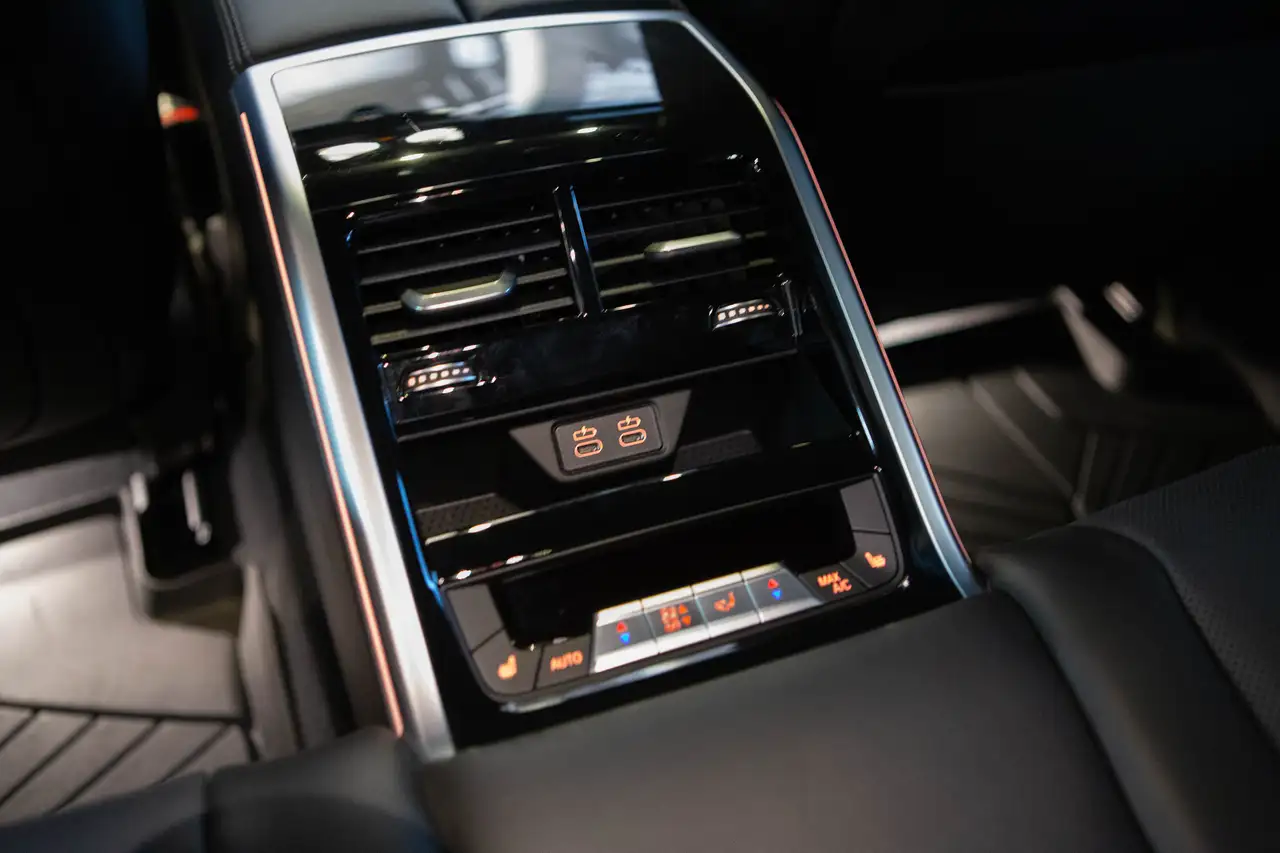 BMW 8 Series fotografie BMW 8 Series