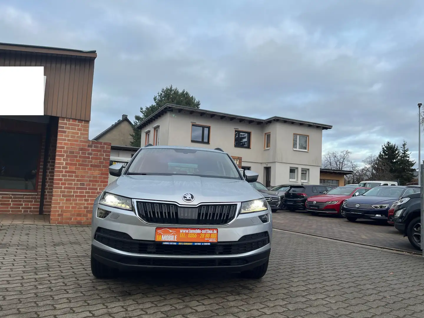 Skoda Karoq Ambition Grau - 2