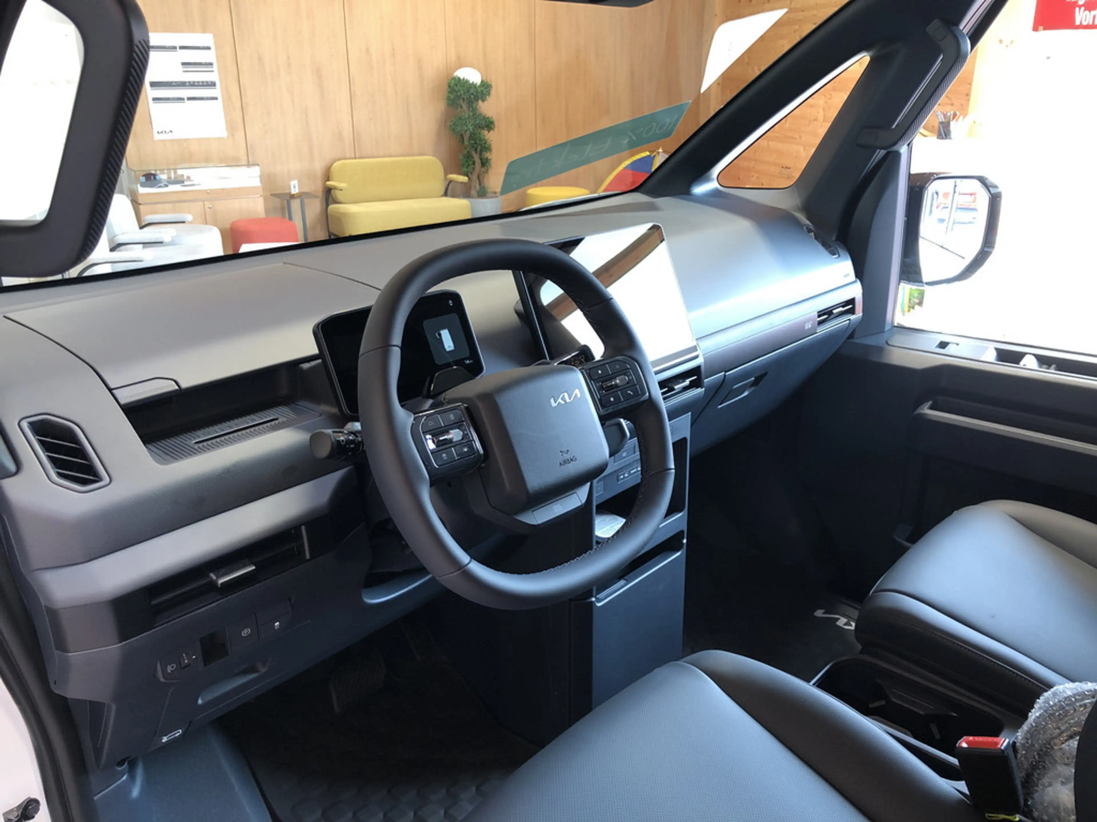 Kia PV5 Cargo Elite L2H1 71,2 kWh WP-/ AW-/Comfort-Technik-Paket — photo 5