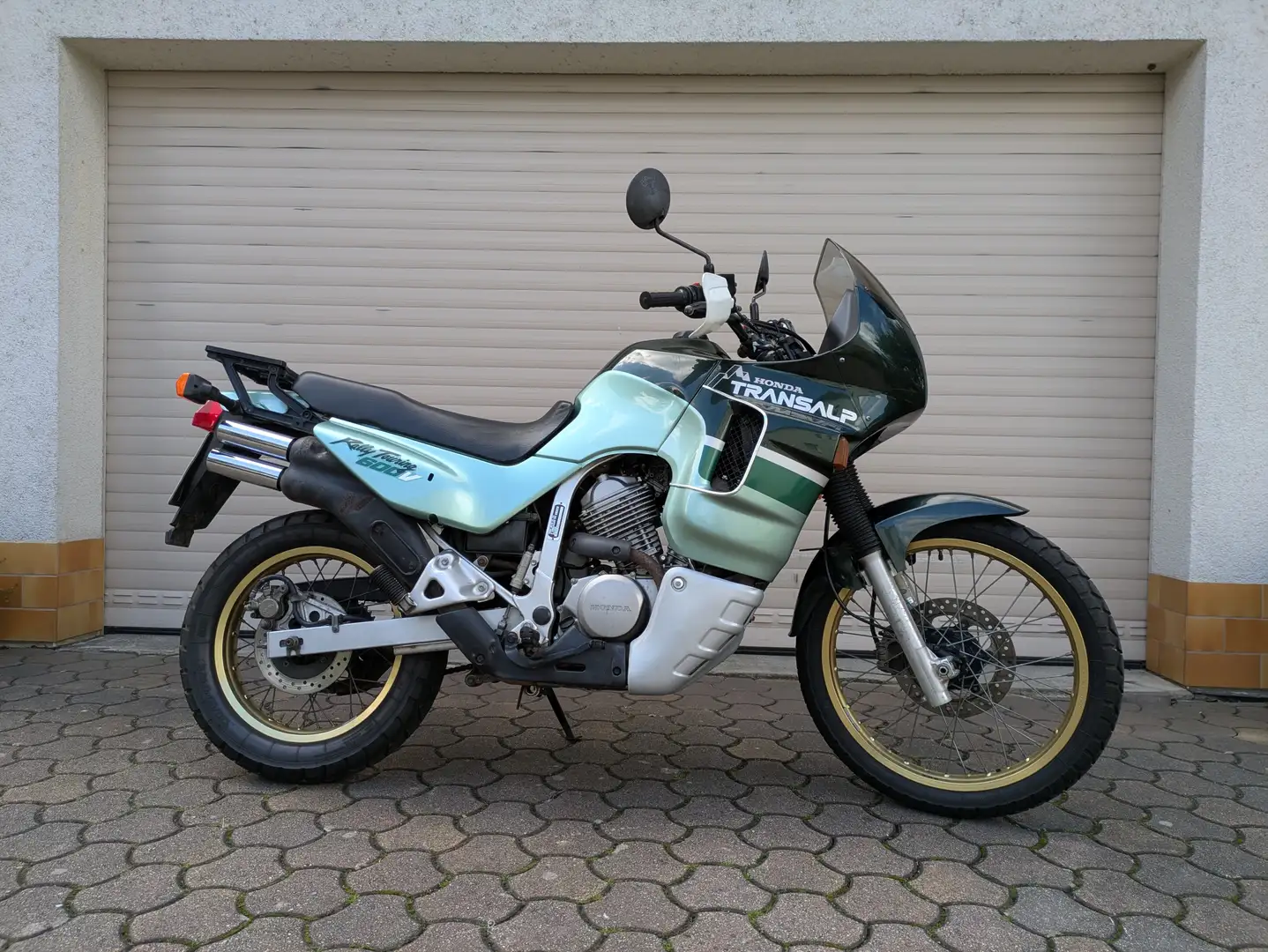 Honda Transalp XLV 600 PD06 Zelená - 2