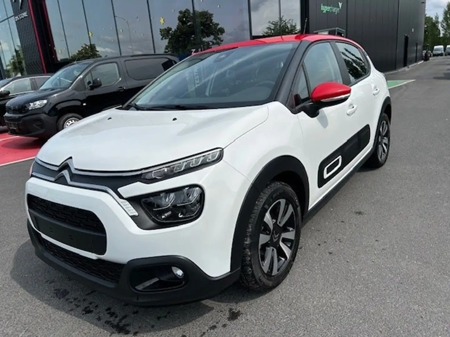 Citroen C3 PureTech Shine Blanc - 1