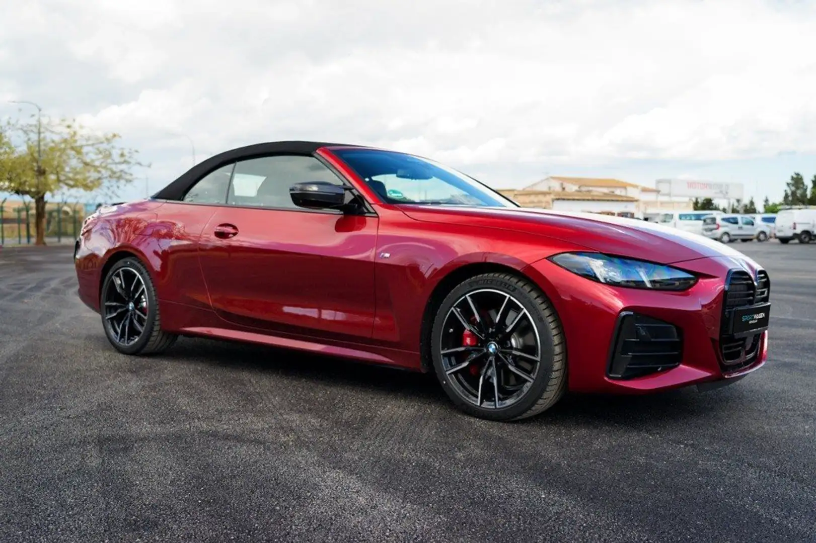 BMW M4 40i xDrive Cabrio Rood - 2