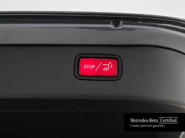 Mercedes-Benz C-Class view 20
