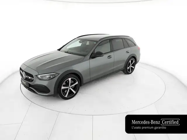 Mercedes-Benz C-Class view 2